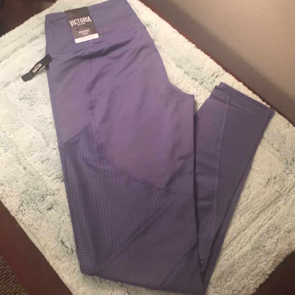 VICTORIA’S SECRET SPORT LEGGINGS